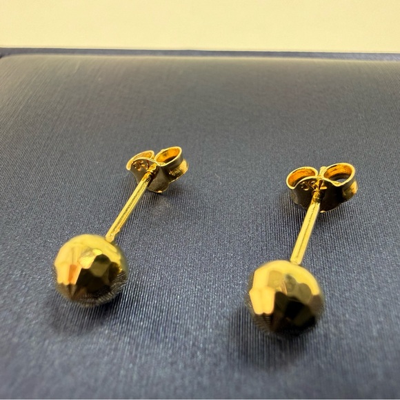 Jewelry - 18K Genuine Gold Faceted Ball Stud Earrings (Preowned)